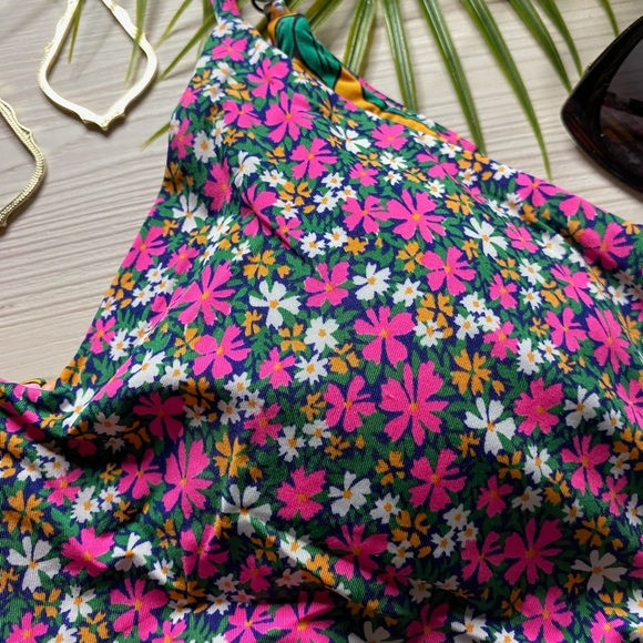 Maaji ๐ธ 4-Way Floral Bikini Top - Picture 3 of 12